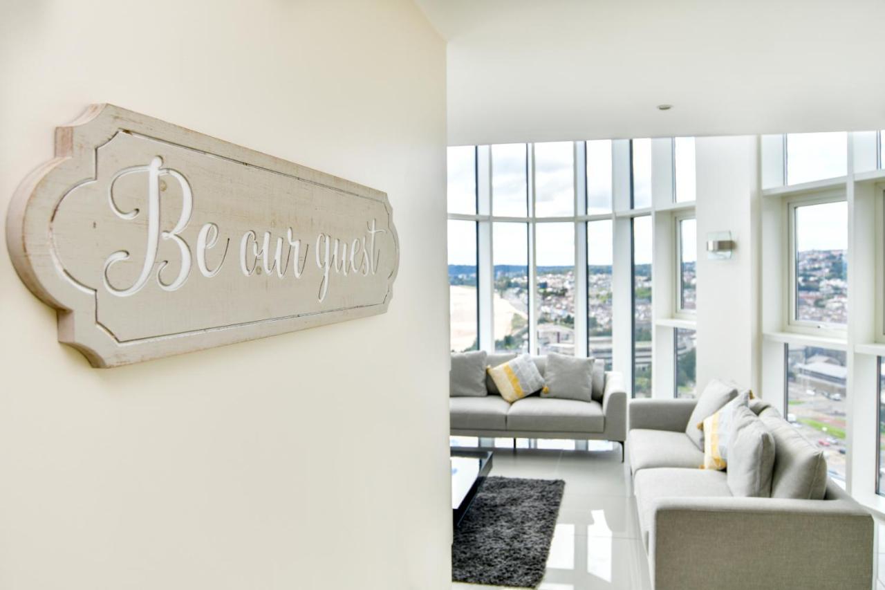 Just Stay Wales - Meridian Quay Penthouses Суонси Экстерьер фото