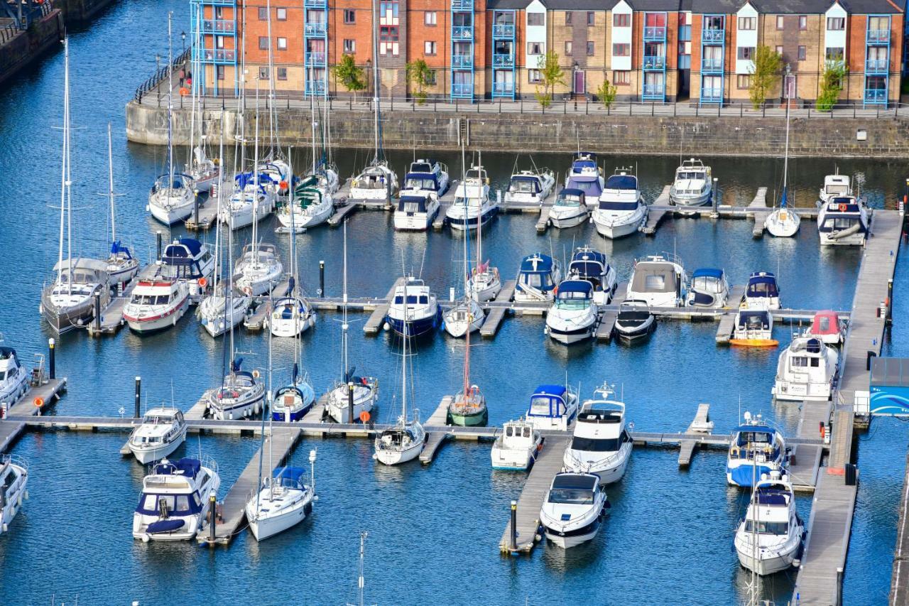Just Stay Wales - Meridian Quay Penthouses Суонси Экстерьер фото