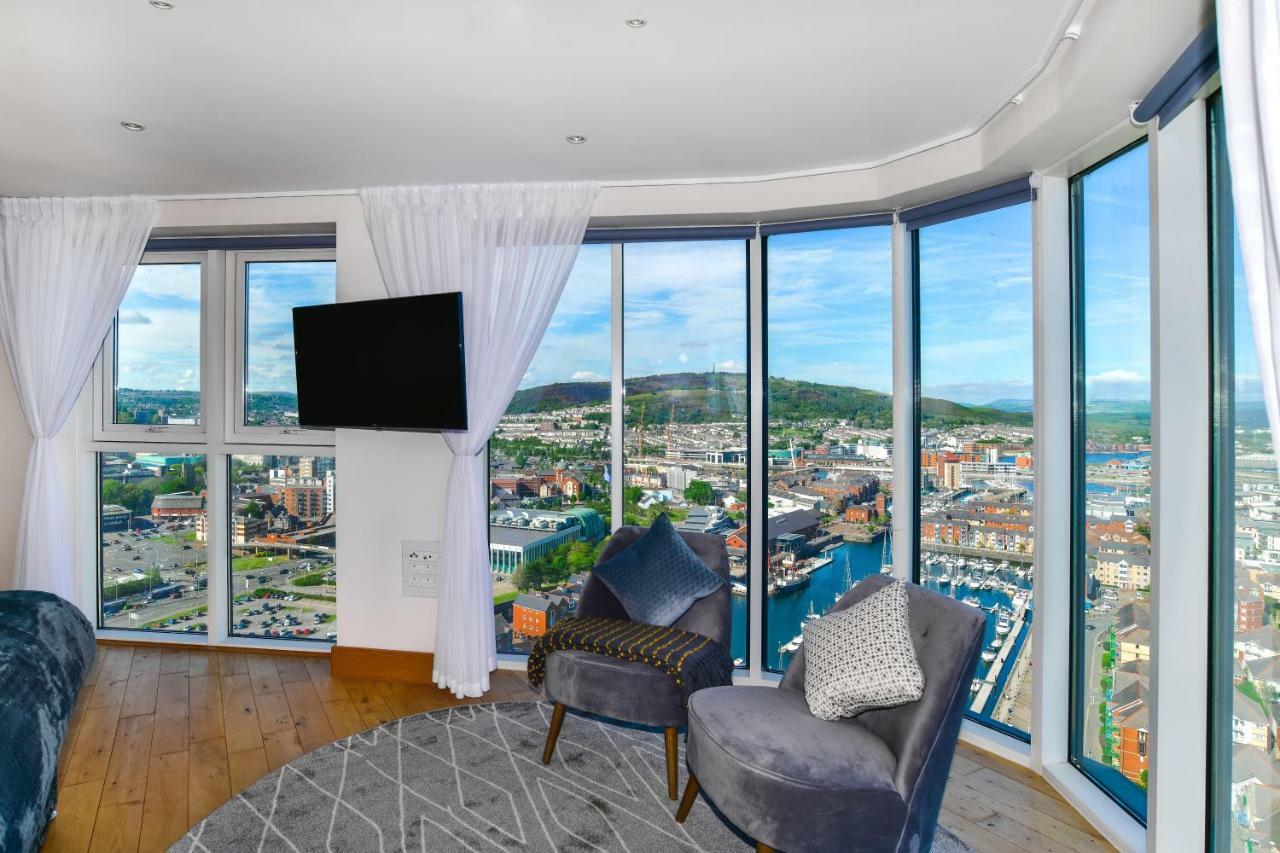 Just Stay Wales - Meridian Quay Penthouses Суонси Экстерьер фото