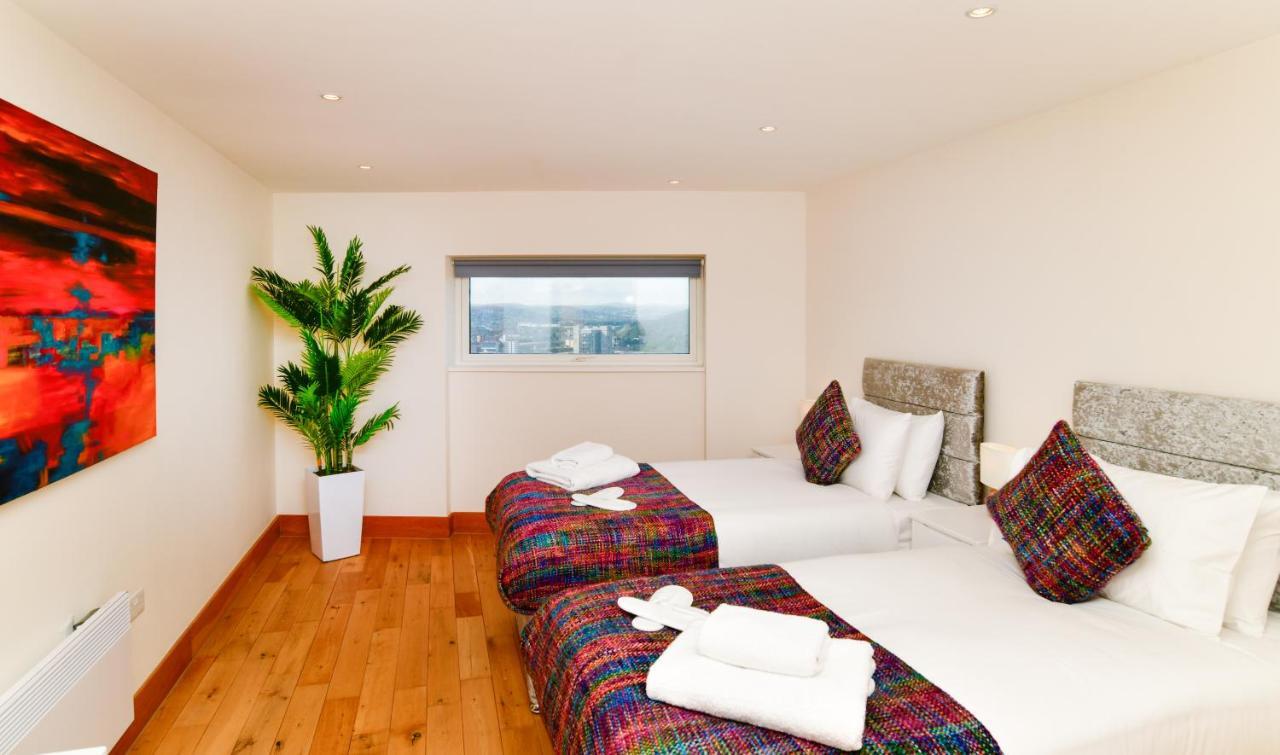 Just Stay Wales - Meridian Quay Penthouses Суонси Экстерьер фото